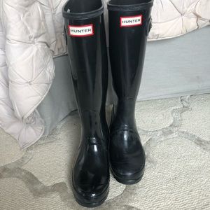 Black glossy hunter boots- size 7